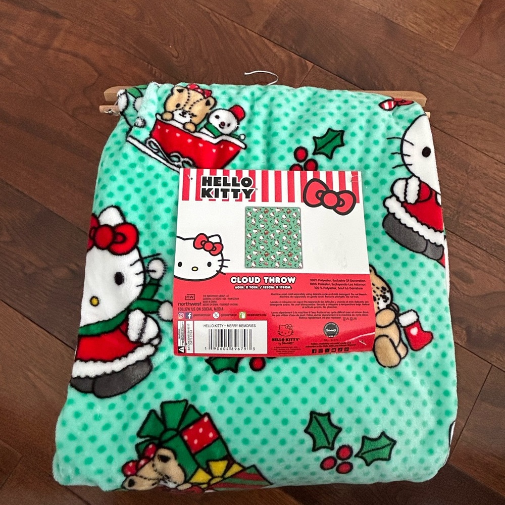 Hello Kitty Christmas Cloud Throw Blanket